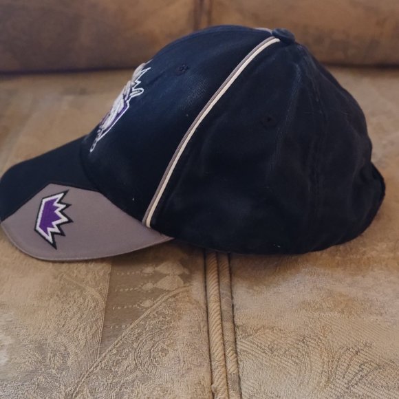 Black Sacramento Kings Strapback Hat - Picture 4 of 6